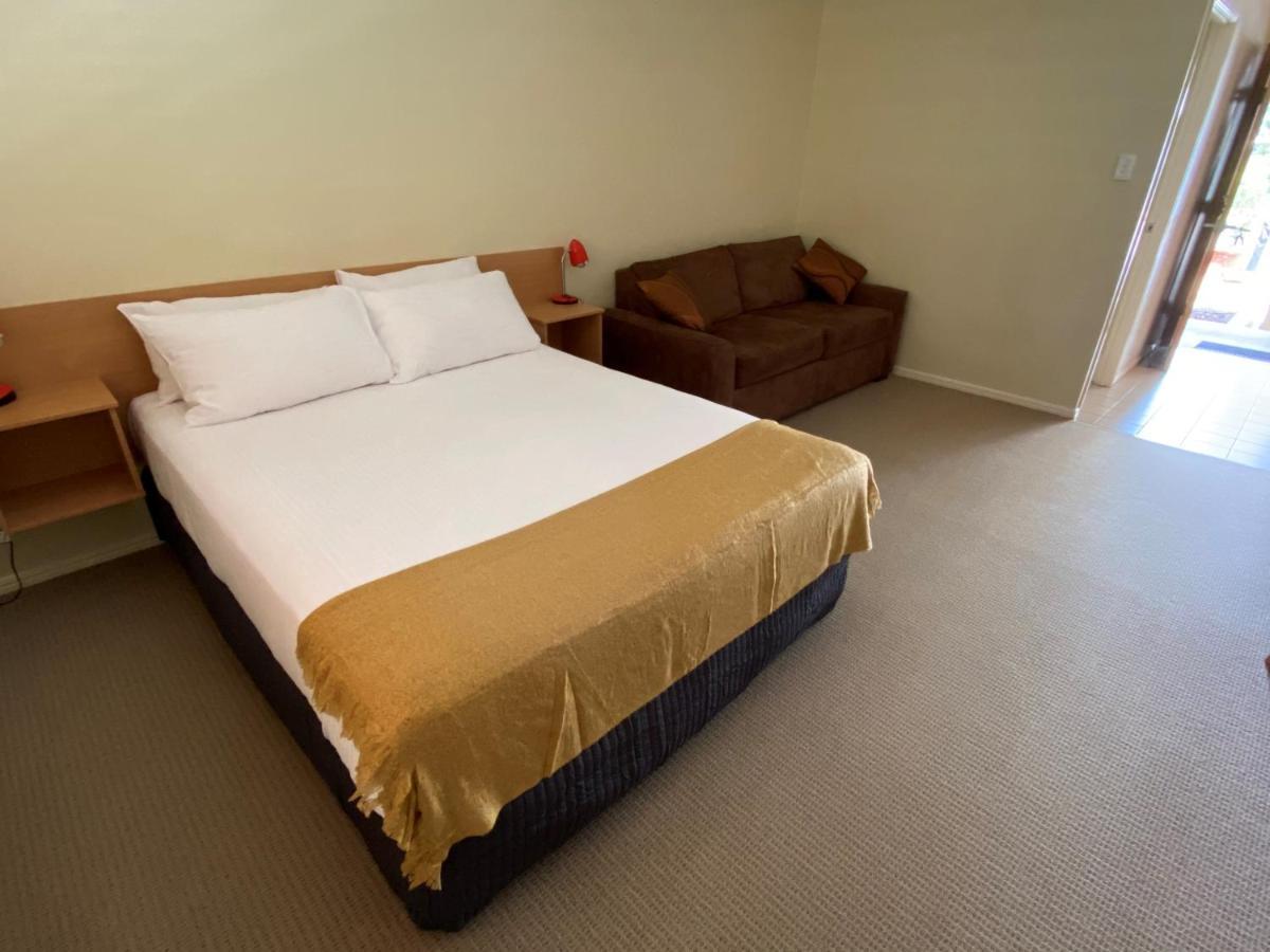 Country Roads Motor Inn Gayndah Exteriör bild