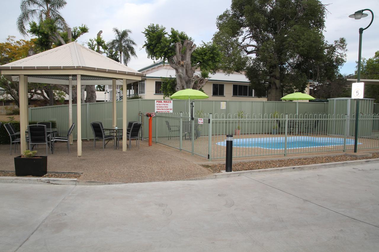 Country Roads Motor Inn Gayndah Exteriör bild